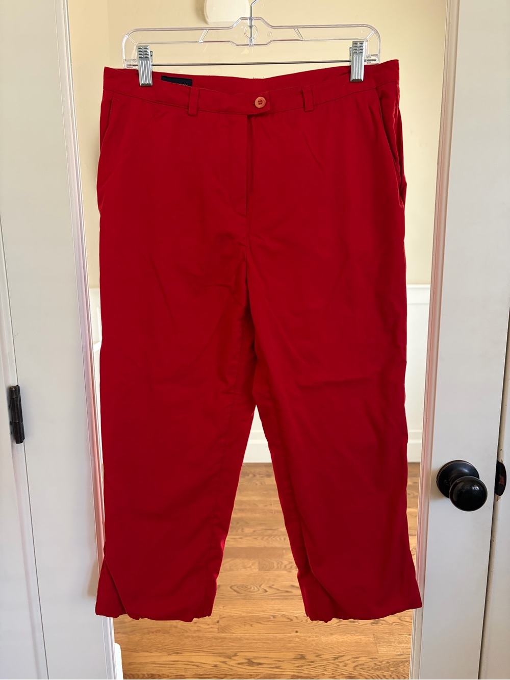 Burberry Red Women's Golf Capris